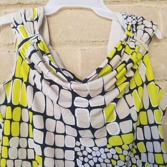 Worthington Sleeveless Geometric Print. Size L. - Picture 5 of 10
